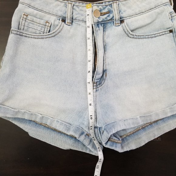 KENDALL & KYLIE Shorts - Picture 3 of 6